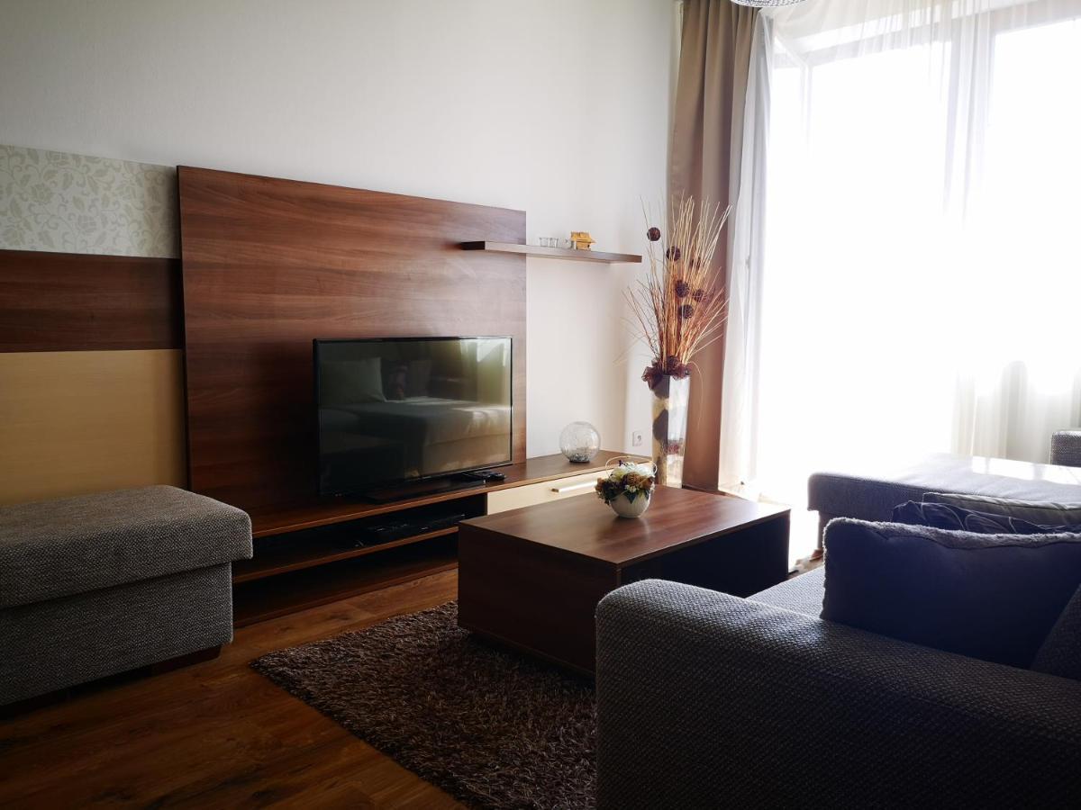 Apartman Laria Vel'ka Lomnica Exterior foto